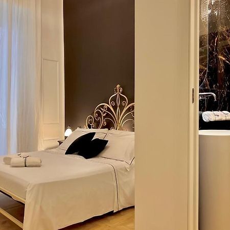 Fiorentine Relais Napoli Ngoại thất bức ảnh